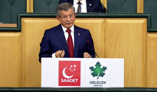 Davutoğlu: Suriye'de şimdi savaş vakti değil diplomasi vaktidir