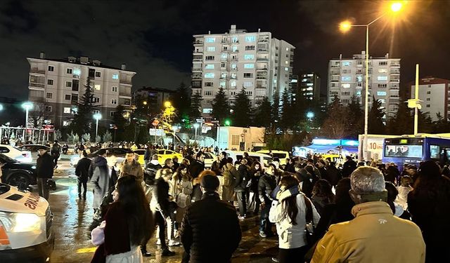 Ankara  Batıkent metro istasyonunda yangın çıktı