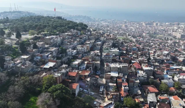 İzmir Kadifekale'de tahliye ve yıkımlar sürüyor