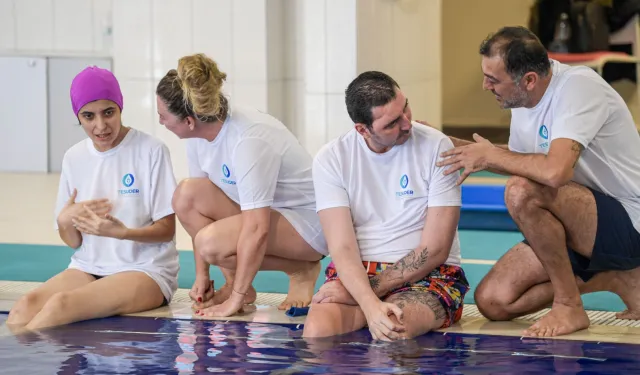 İzmir'de suyun iyileştirici gücüyle engeller aşılıyor