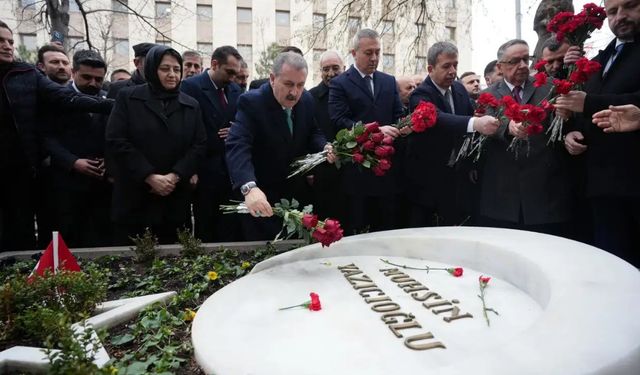Büyük Birlik Partisi 33 yaşında: Muhsin Yazıcıoğlu kabri başında anıldı