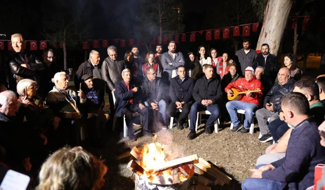 İzmir'de 'Meslek Fabrikası' nöbeti sürüyor