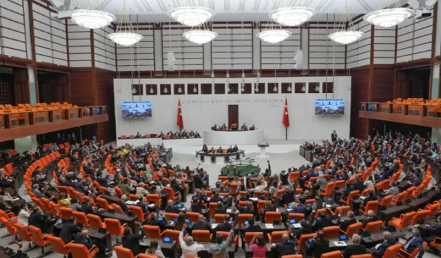 TBMM'de tartışmalı torba teklif mesaisi! Polis hakları, basın düzenlemesi ve orman alanları görüşülüyor