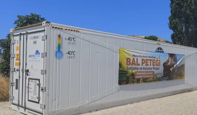 Manisalı arıcıların petekleri büyük balmumu güvesine karşı korunacak