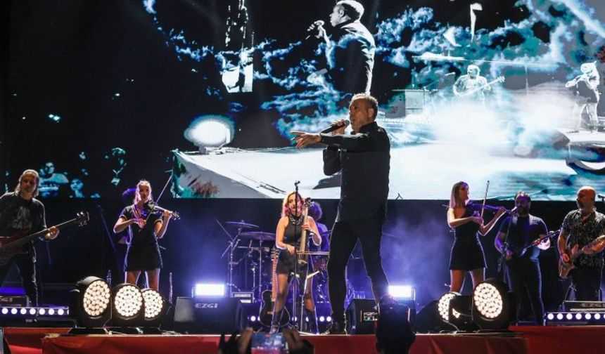 İzmir fuar finalini Haluk Levent konseriyle gerçekleştirdi