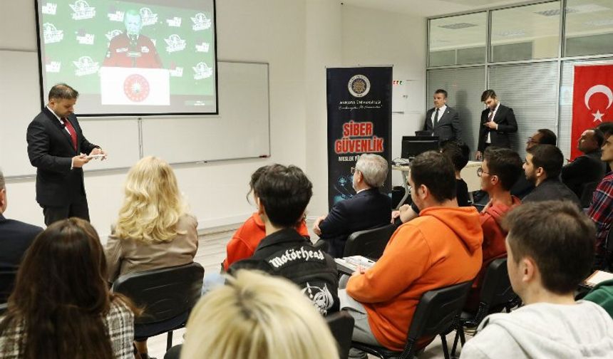 Siber Güvenlik MYO'da ilk ders Ali Taha Koç'tan