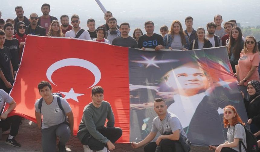 Kiraz'da Ulu Önder doğa yürüyüşünde anıldı