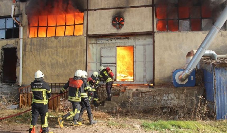 Kayseri itfaiyesinden OSB yangınına müdahale
