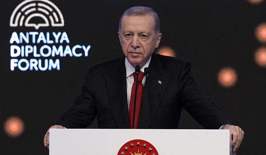 Cumhurbaşkanı Erdoğan'dan Diplomasi Forumu'nda ikili görüşmeler