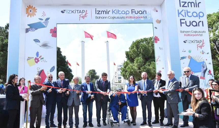 İzmir Kitap Fuarı  İzkitapfest Kültürpark’ta başladı