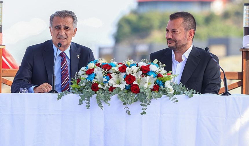 Trabzonspor'da Şenol Güneş'e tören düzenlendi