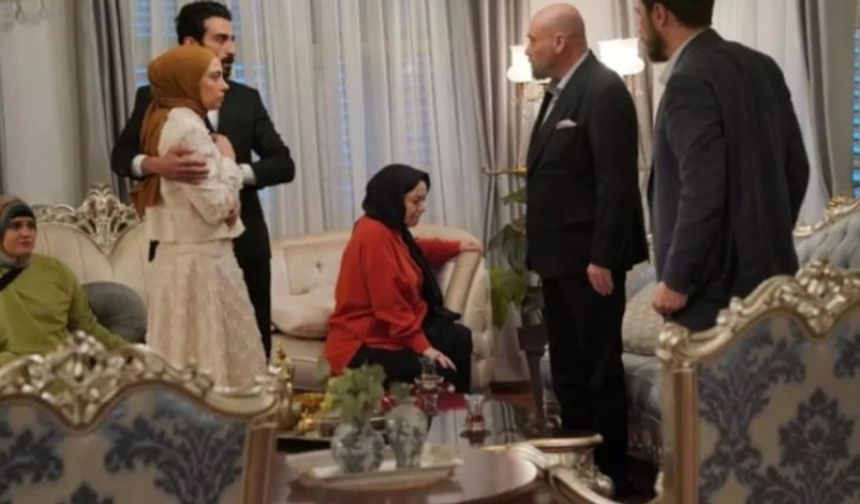 Kızılcık Şerbeti'nde Sürpriz Ayrılık: Pembe Karakteri Veda Ediyor