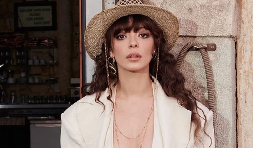 Selin Şekerci: “Covid’e El Öptüren Bir Virüs”