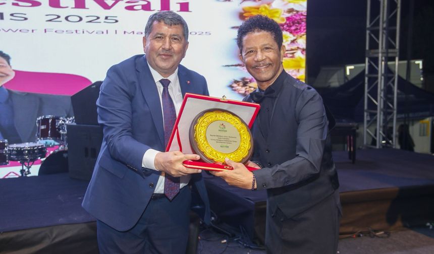 Bayındır 26. Uluslararası Çiçek Festivali’nin ilk Günü Dolu Dolu Geçti