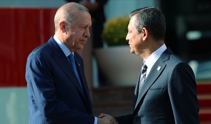 Cumhurbaşkanı Erdoğan’dan Özel’e Geçmiş Olsun Mesajı
