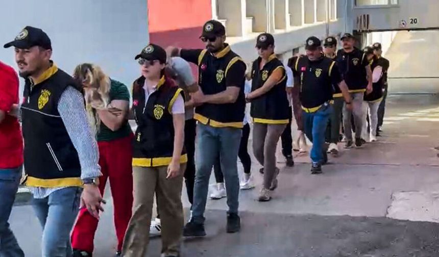 Adana'da Fuhuş Operasyonu: 20 Kadın Kurtarıldı, 14 Kişi Tutuklandı