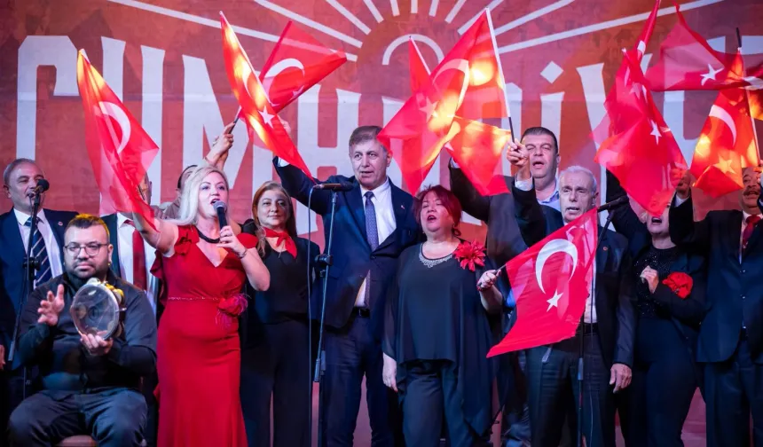 Başkan Tugay: İzmir Cumhuriyetin kuruluşunun kentidir