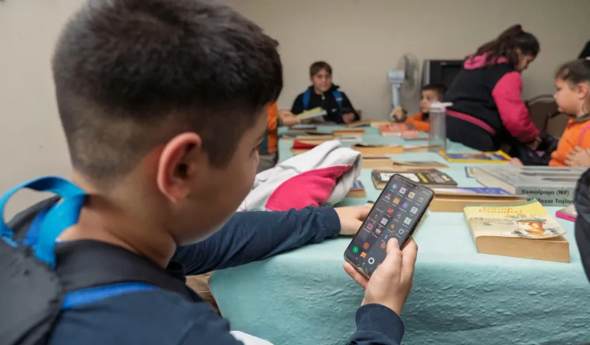 İzmir Büyükşehir'den 79 köye ücretsiz internet