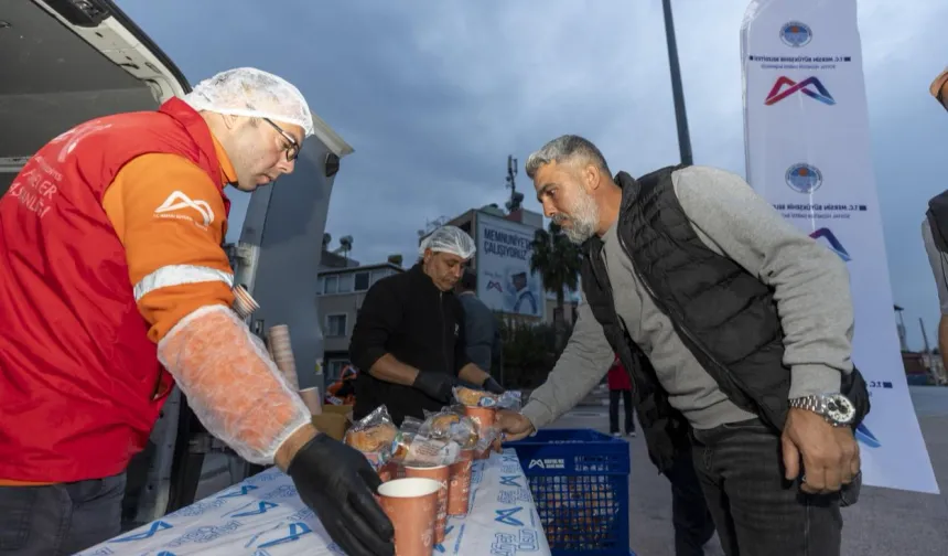 Mersin'de '1 Ekmek 1 Çorba'projesi yeniden başladı