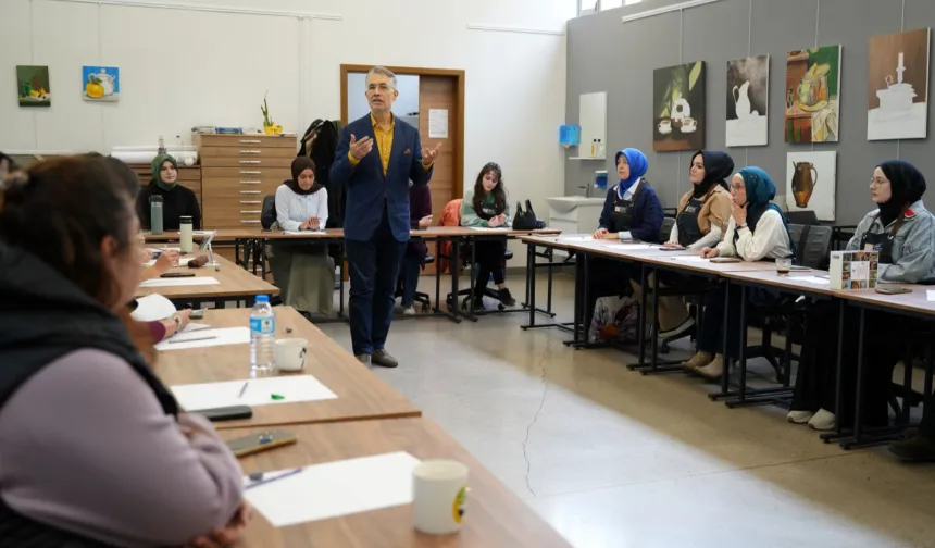 Ressam Cemal Toy, renklerin şifasını Kocaeli'ye taşıdı