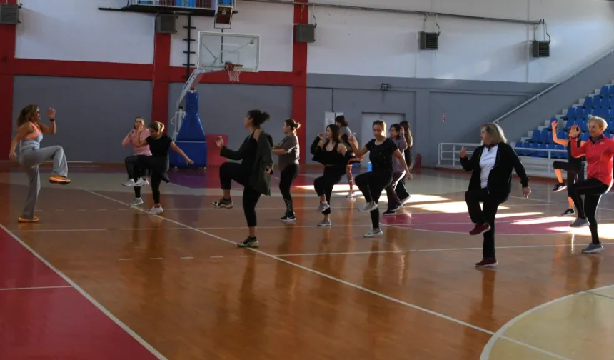 İzmir Narlıdere'de kadınlardan sağlıklı başlangıç