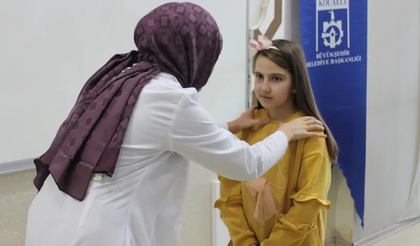 Çocuklarda skolyoz belirtilerine dikkat