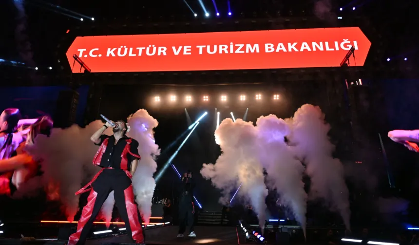 Sefo'nun şarkıları Erzurum'da yankılandı
